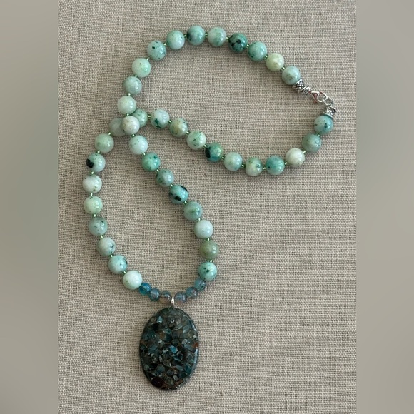 22 inch Chrysocolla gemstone bead necklace NWOT - Picture 5 of 13